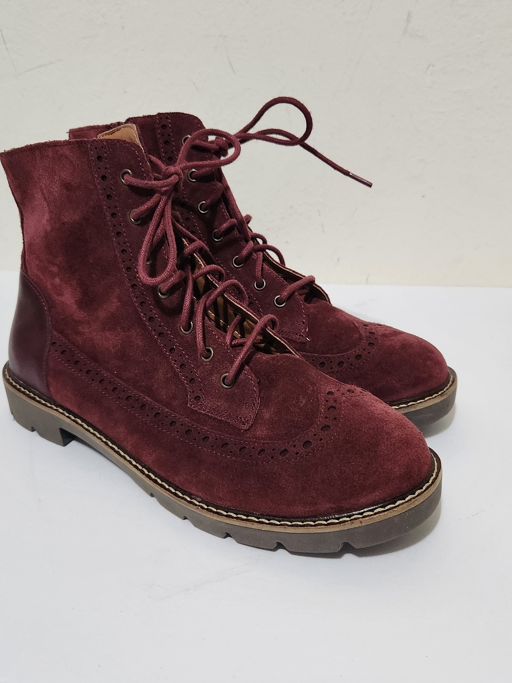 Aetrex Dark Academia Edgy Stompers Cottagecore-Adjacent Margot Ankle Boots 8.5